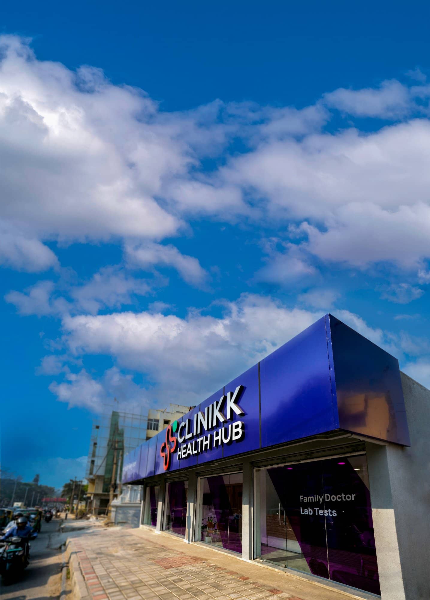 Clinikk front view